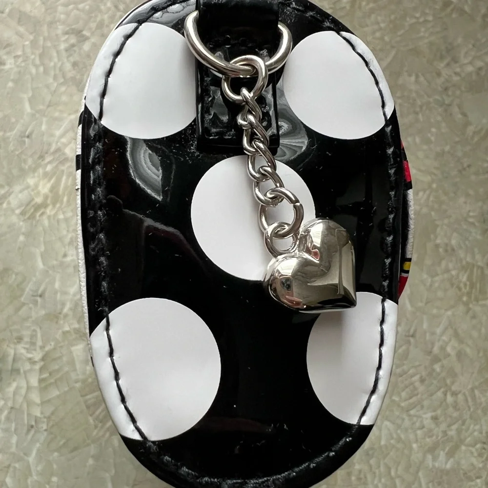Hello Kitty Sunglasses Case - Picture 3 of 9